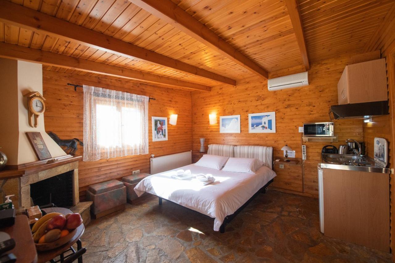 Aliki Guest House Aigio Extérieur photo